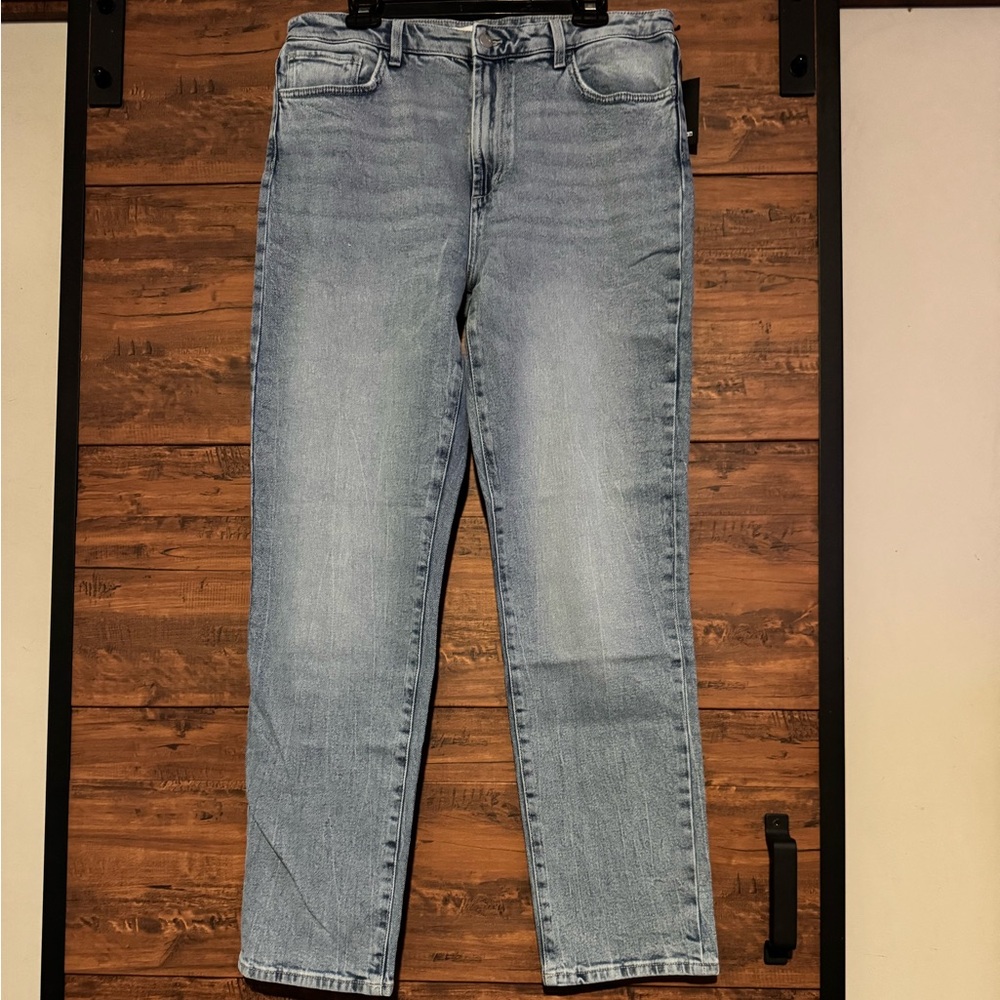 Joe's Jeans Woman’s Faded Wash Straight Jeans